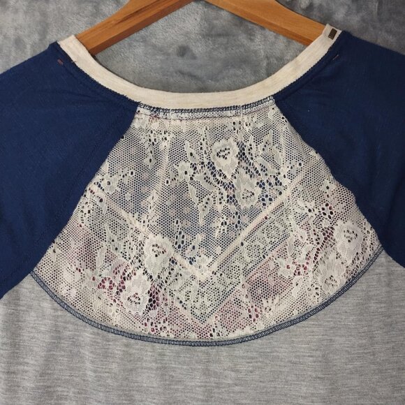 Women's XS Boho Patchwork Blue Print Lace Back Raglan Top 3/4 Sleeve Blouse - Picture 5 of 9